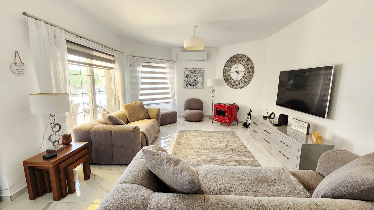Photo of Livingroom in Esentepe