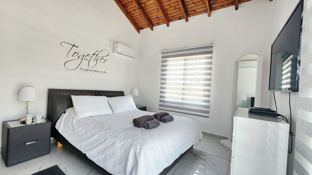Photo of Bedroom in Esentepe