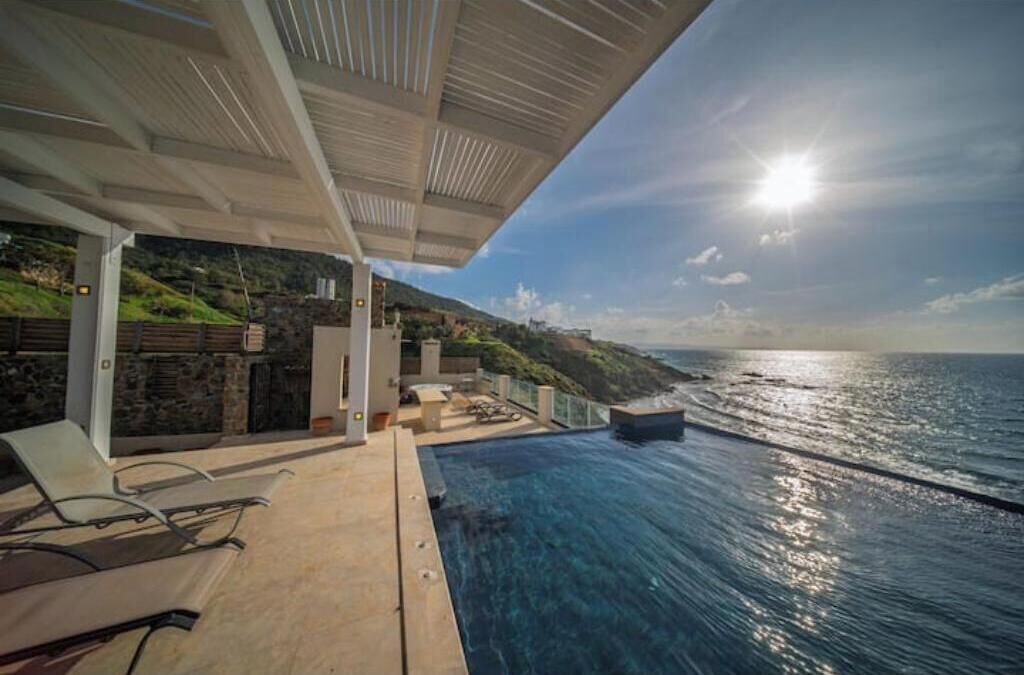 Photo of Outdoor in Pomos