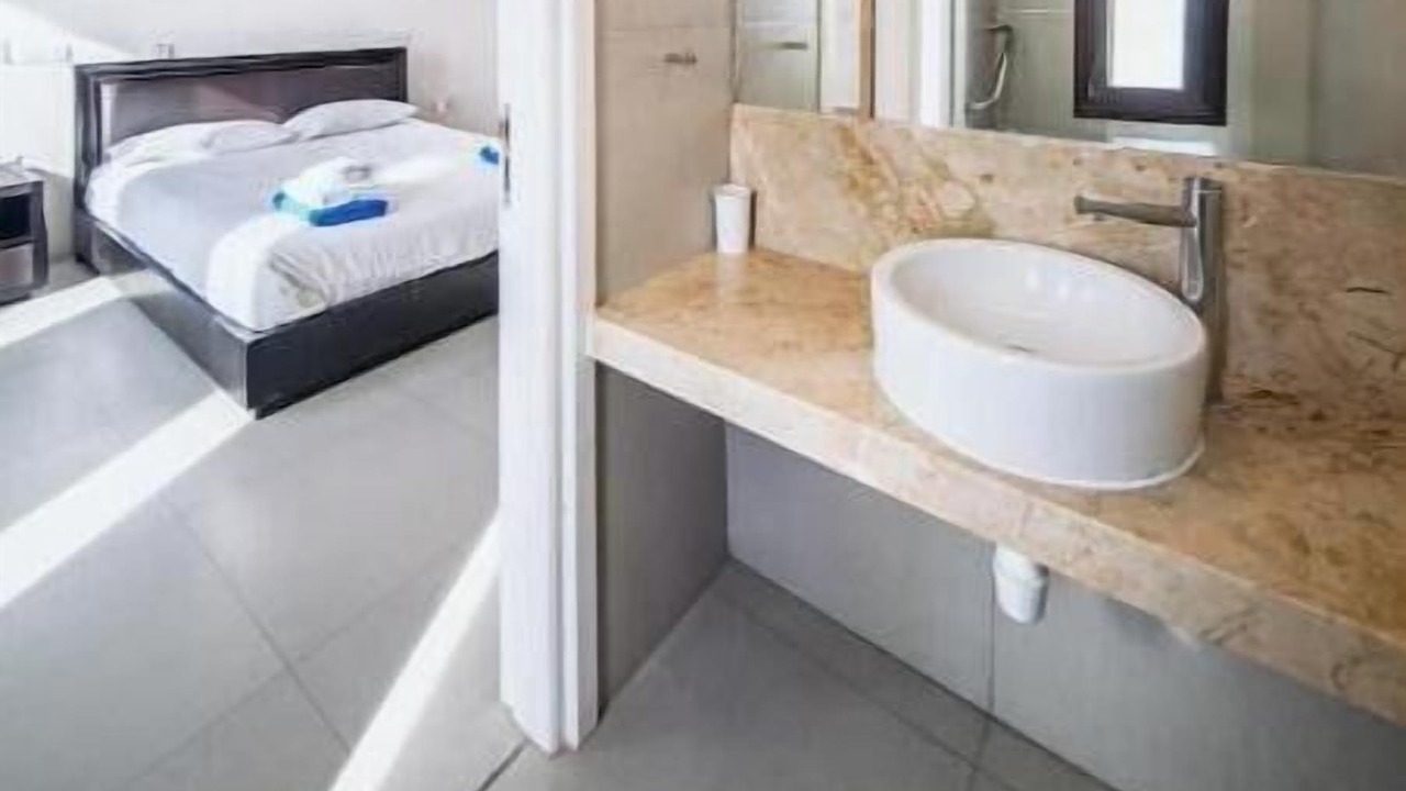 Photo of Bathroom in Pomos