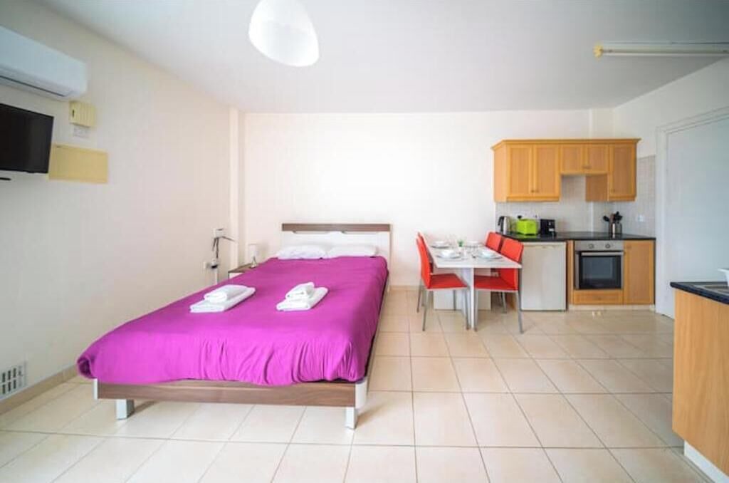Photo of Bedroom in Peyia Town
