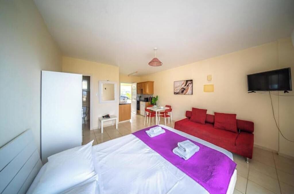 Photo of Bedroom in Peyia Town