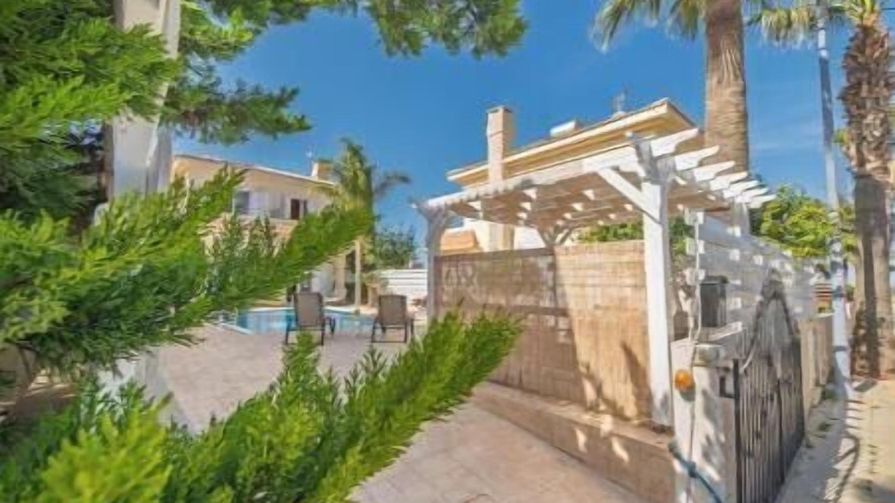 Photo of Outdoor in Kapparis