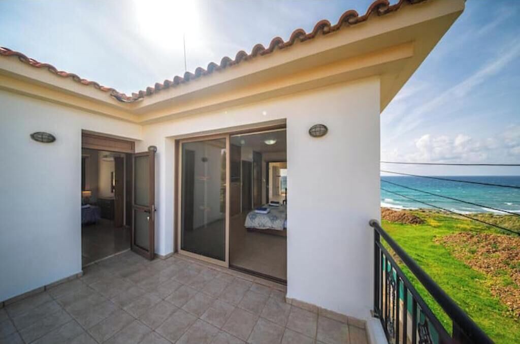 Photo of Patio Balcony in Pomos