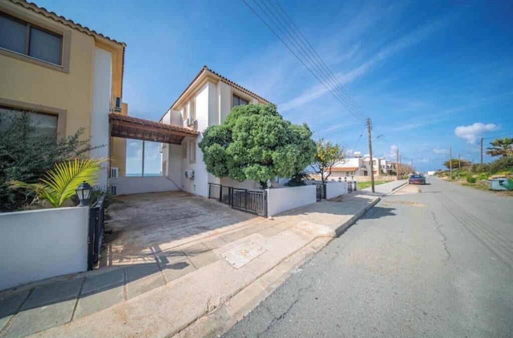 Photo of Outdoor in Pomos