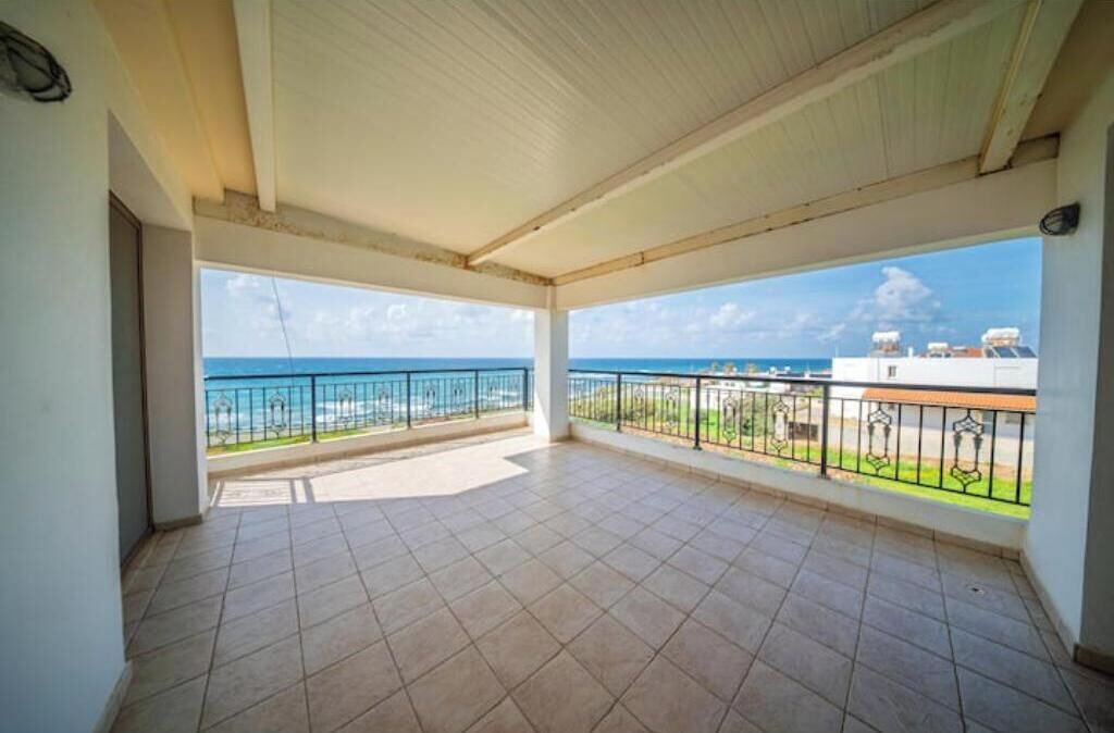 Photo of Patio Balcony in Pomos