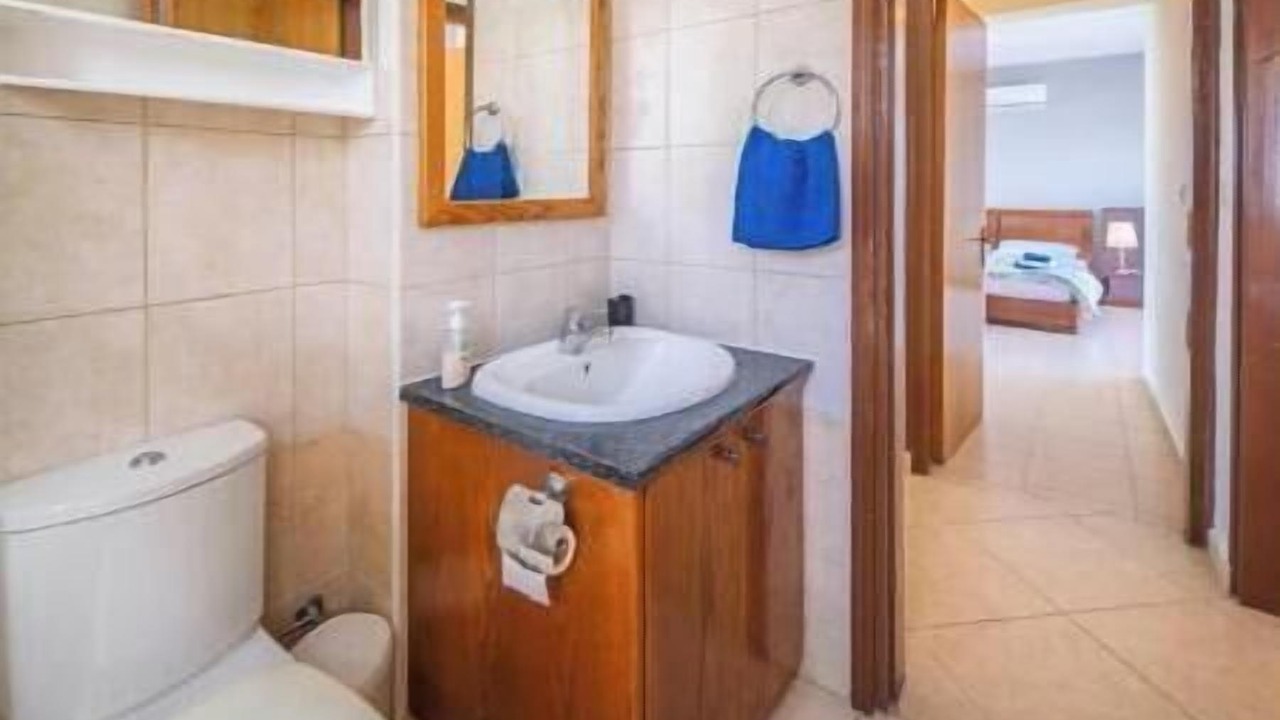 Photo of Bathroom in Pomos