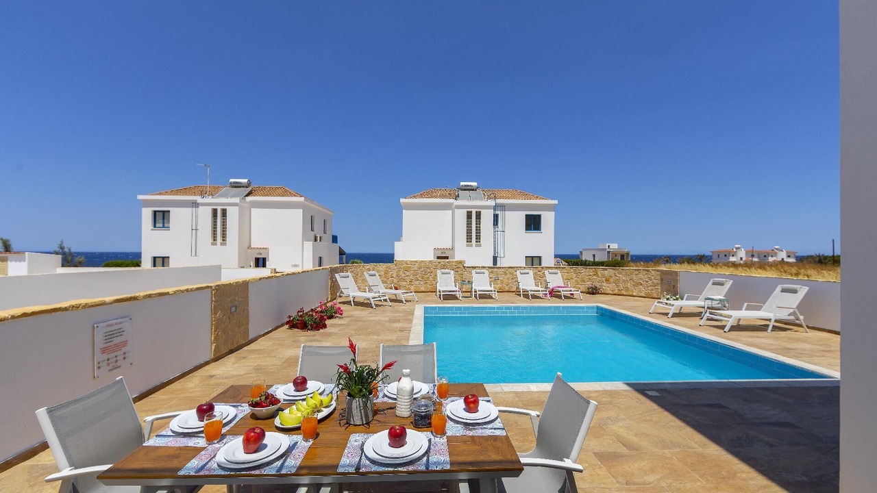 Photo of Outdoor in Pomos