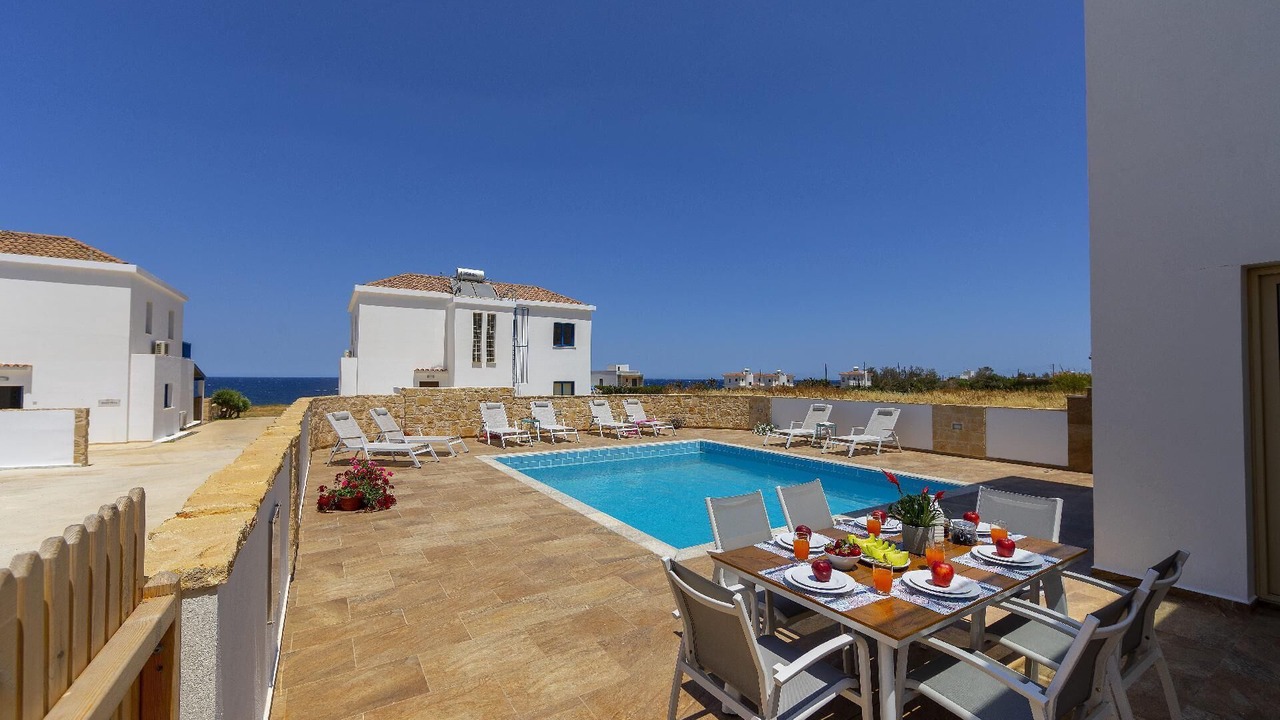 Photo of Outdoor in Pomos