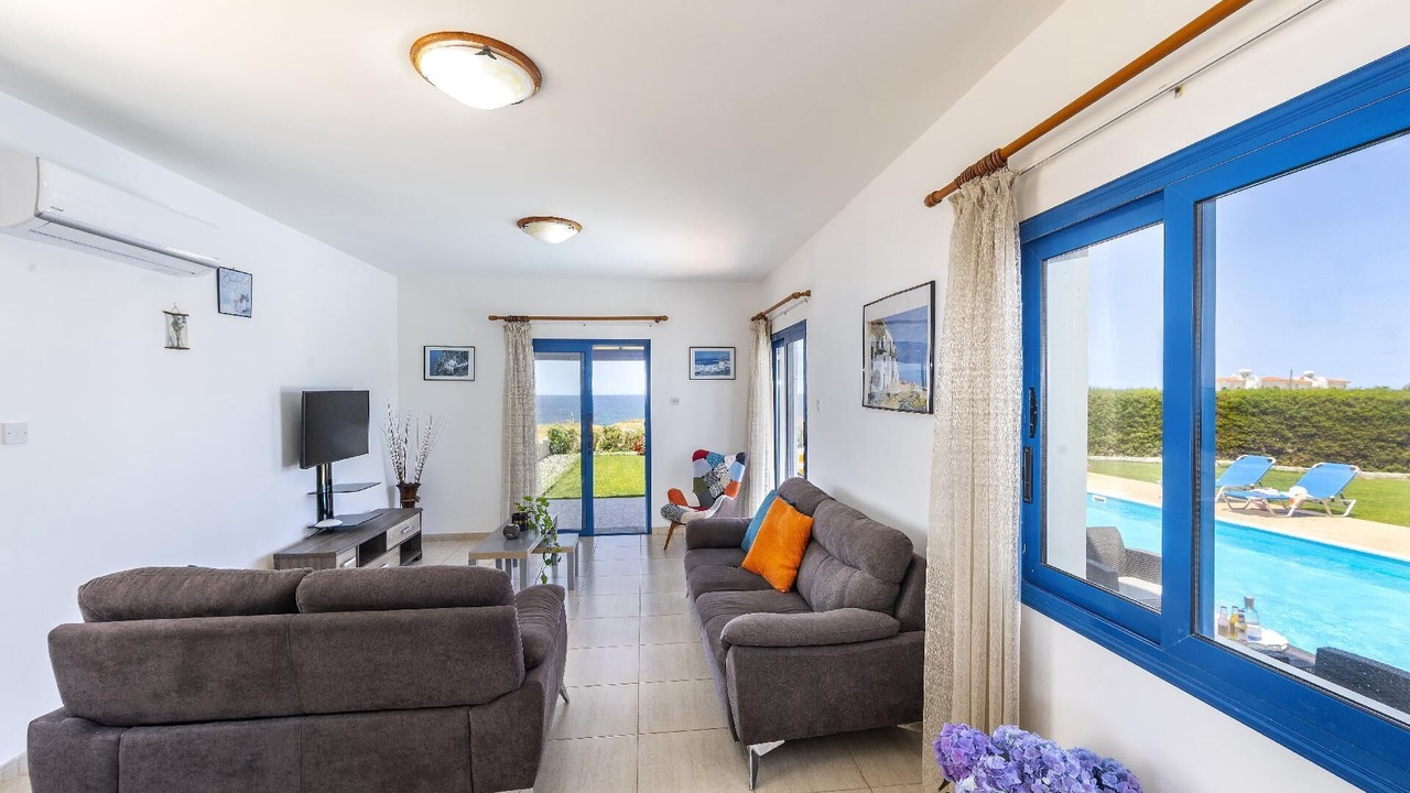 Photo of Livingroom in Pomos