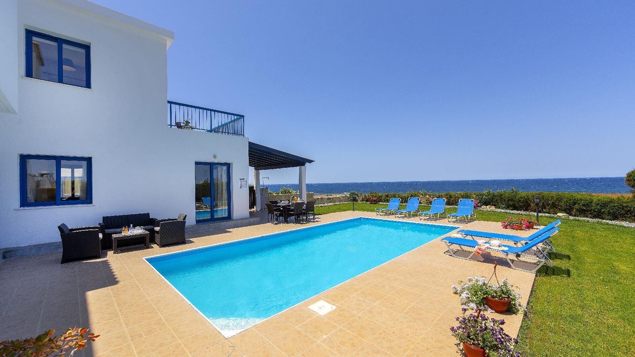 Photo of Outdoor in Pomos