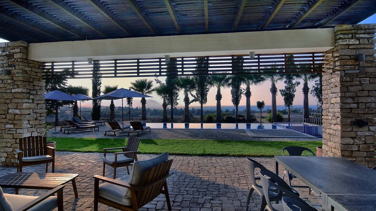 Photo of Outdoor in Polis