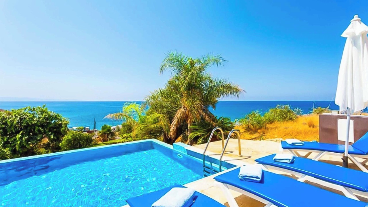 Photo of Outdoor in Pomos