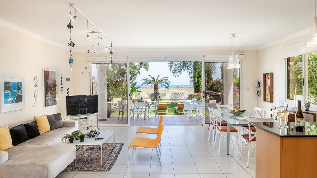 Photo of Livingroom in Pervolia