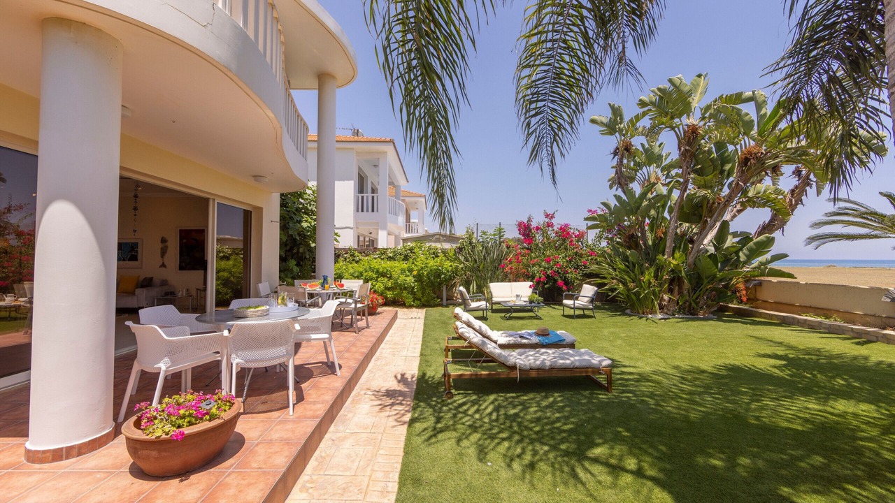 Photo of Outdoor in Pervolia