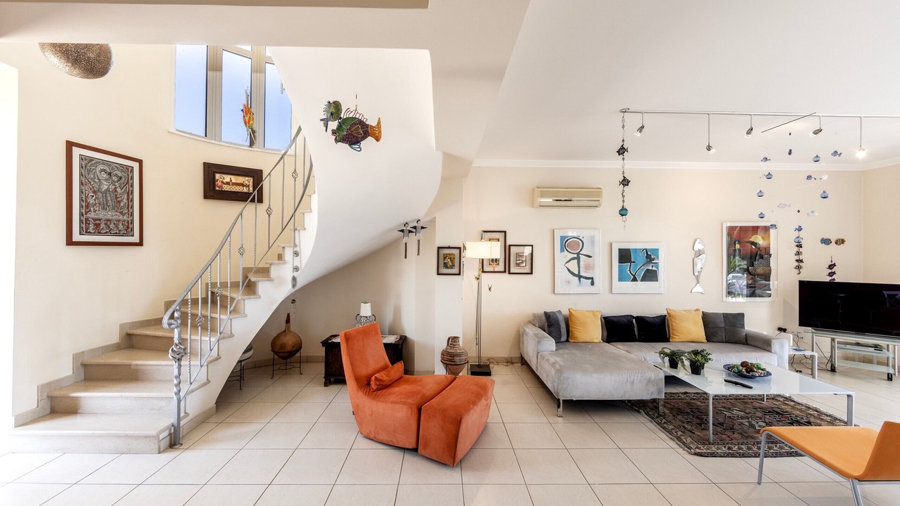 Photo of Livingroom in Pervolia
