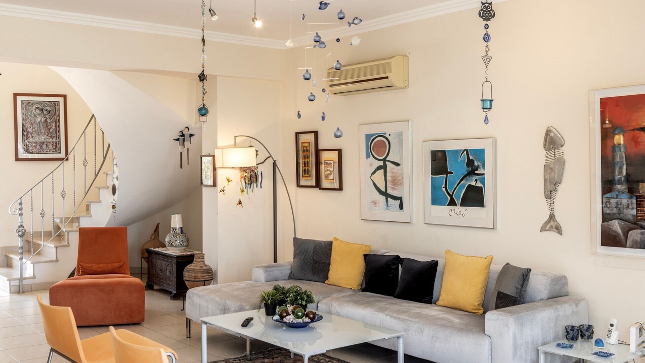 Photo of Livingroom in Pervolia