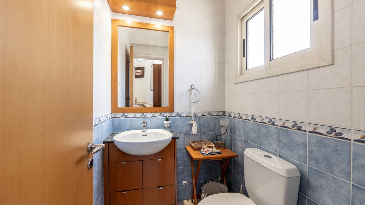 Photo of Bathroom in Pervolia