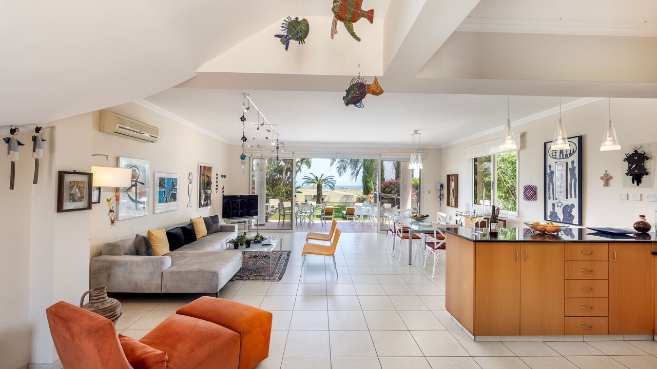 Photo of Livingroom in Pervolia