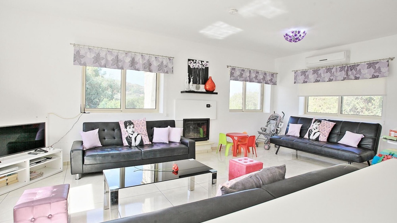 Photo of Livingroom in Goudi