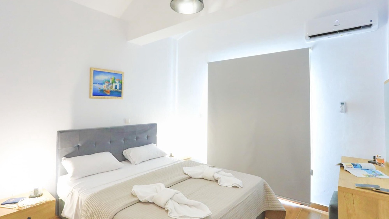 Photo of Bedroom in Meladeia