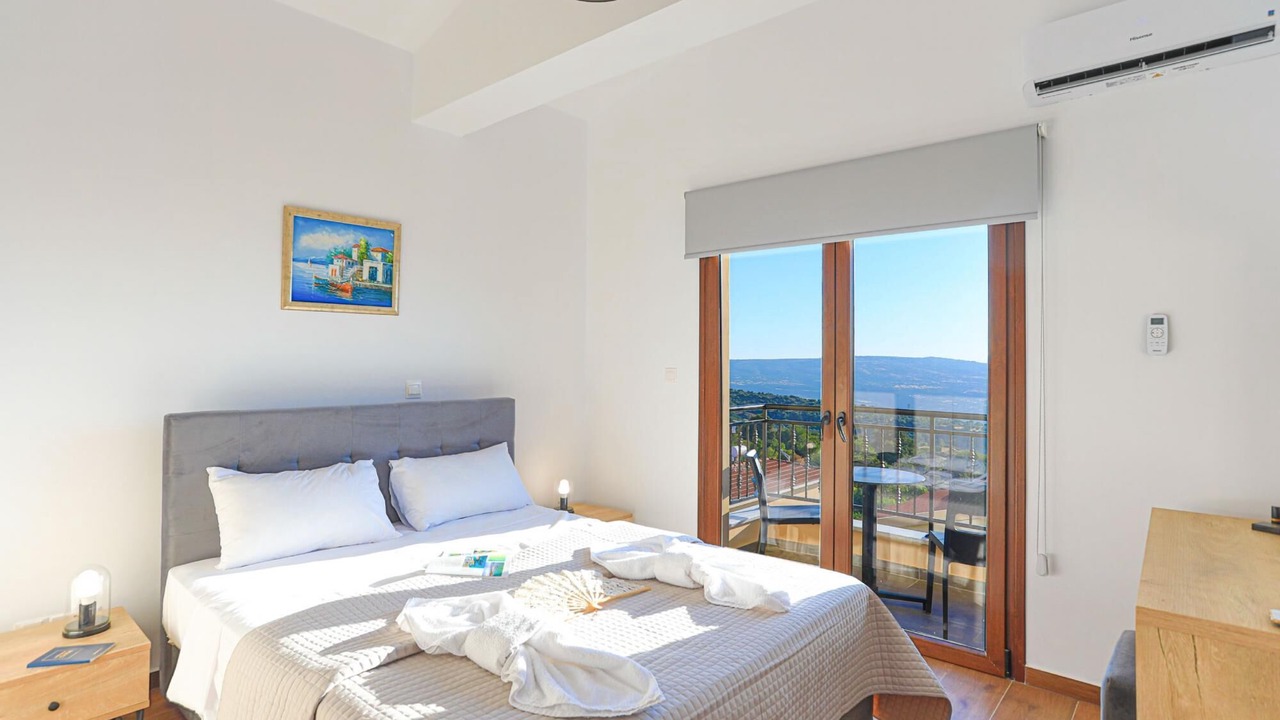 Photo of Bedroom in Meladeia
