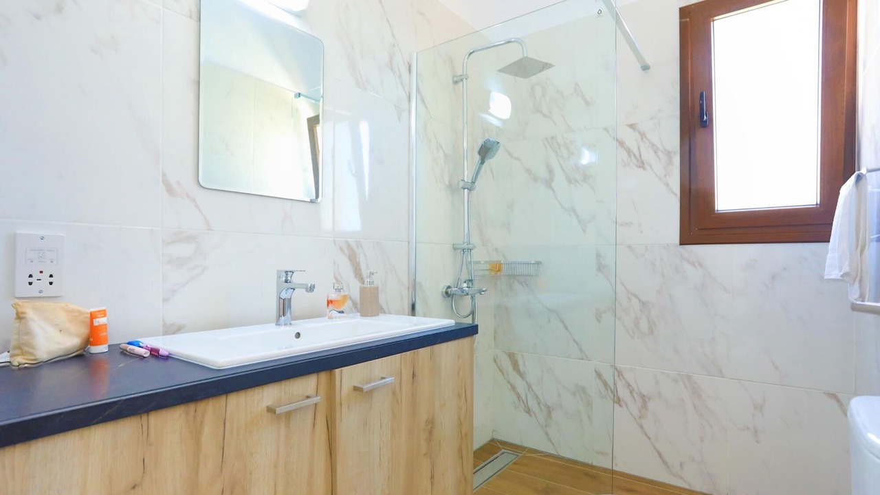 Photo of Bathroom in Meladeia