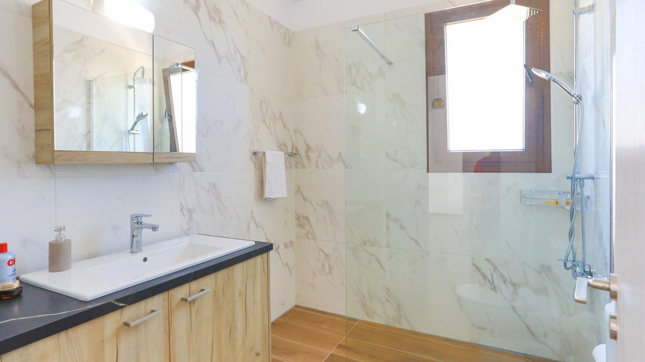 Photo of Bathroom in Meladeia