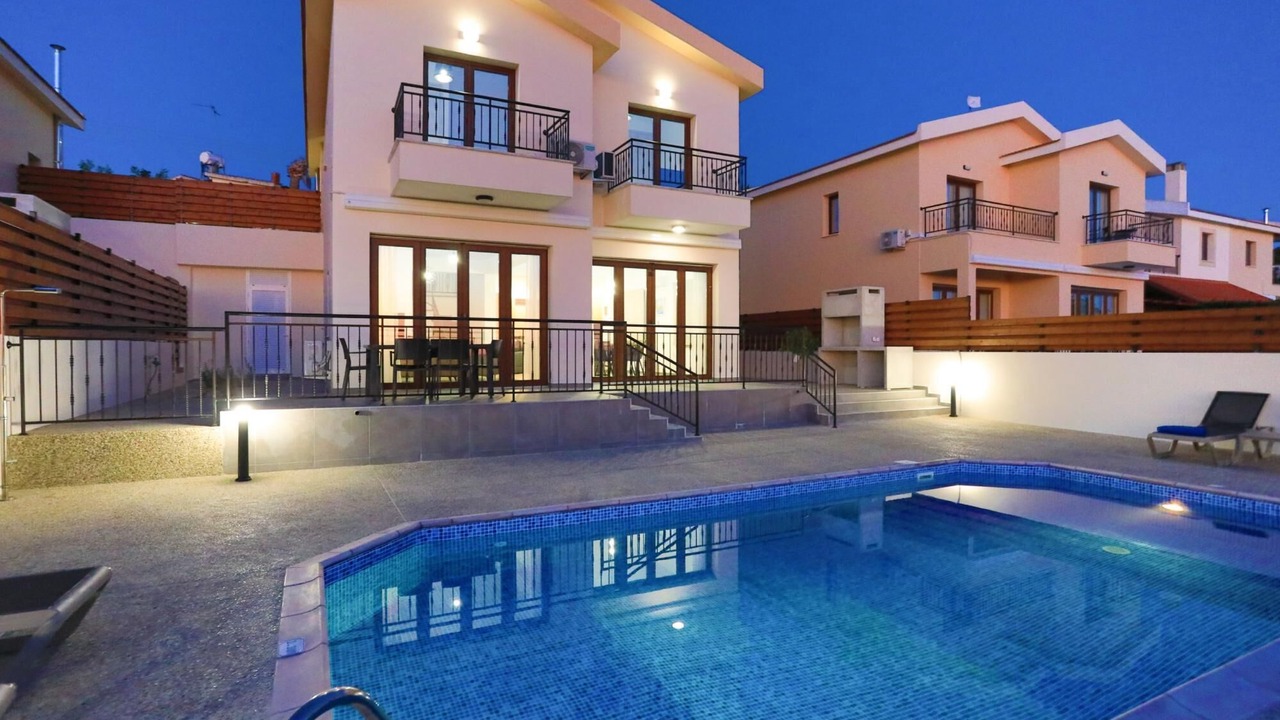 Photo of Outdoor in Meladeia