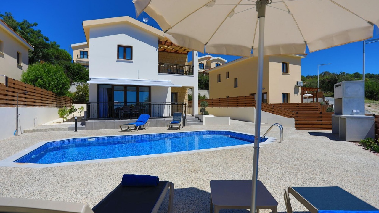 Photo of Outdoor in Meladeia