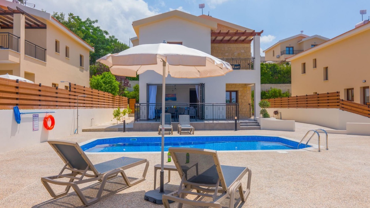 Photo of Outdoor in Meladeia
