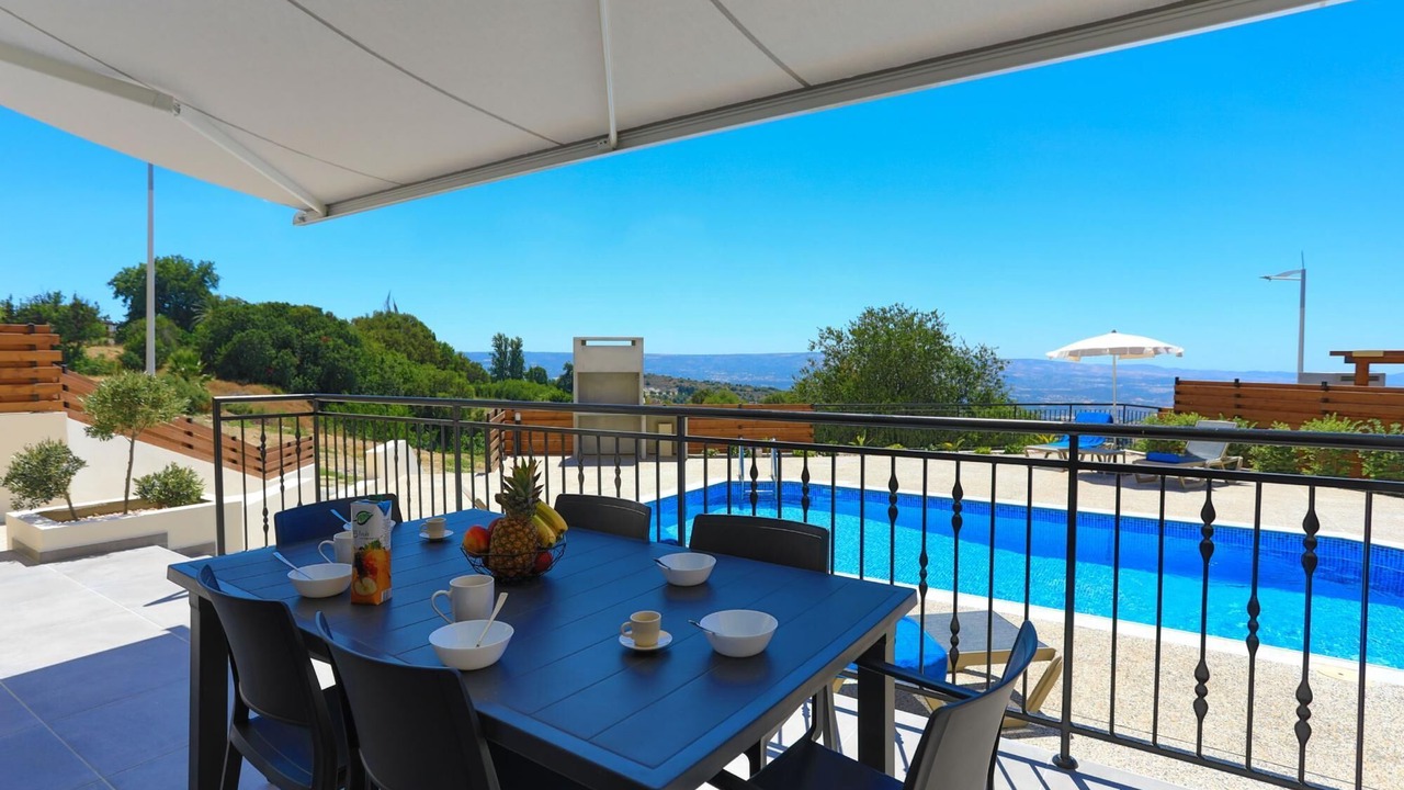 Photo of Outdoor in Meladeia