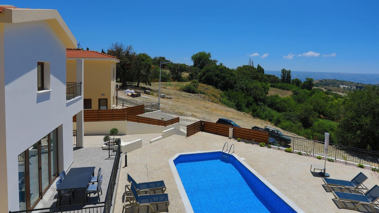 Photo of Outdoor in Meladeia