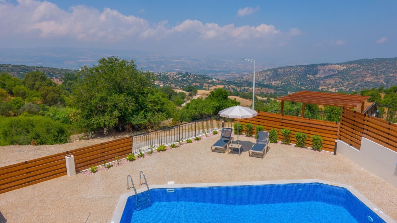 Photo of Outdoor in Meladeia