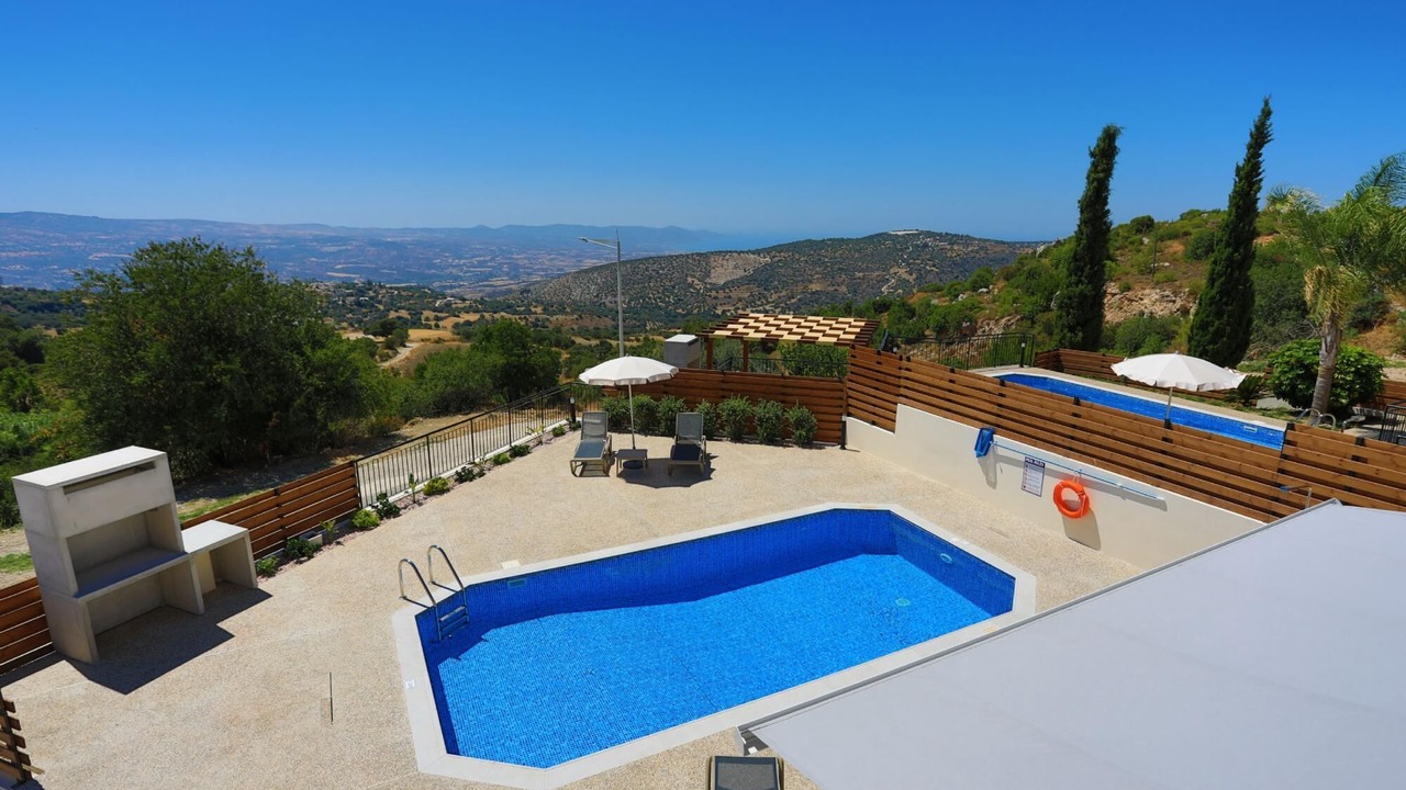 Photo of Outdoor in Meladeia