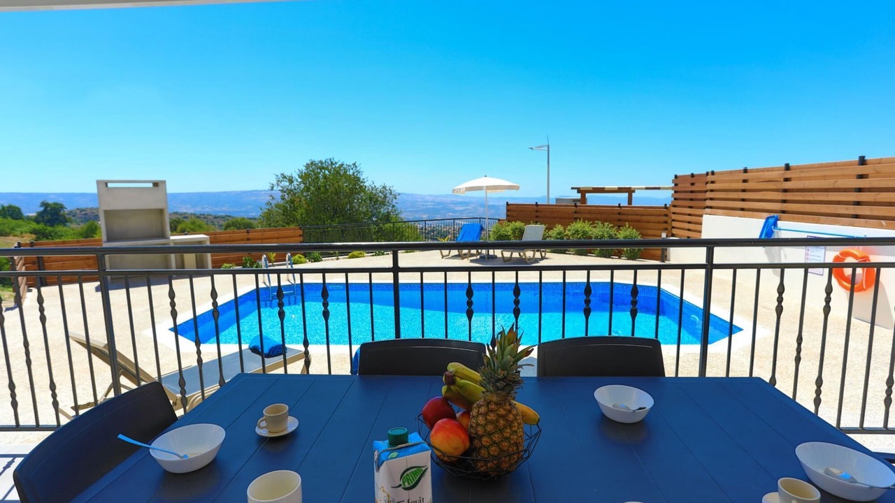 Photo of Outdoor in Meladeia