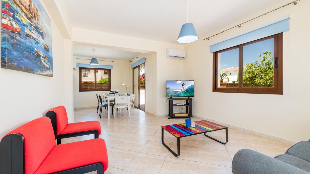 Photo of Livingroom in Ayia Thekla
