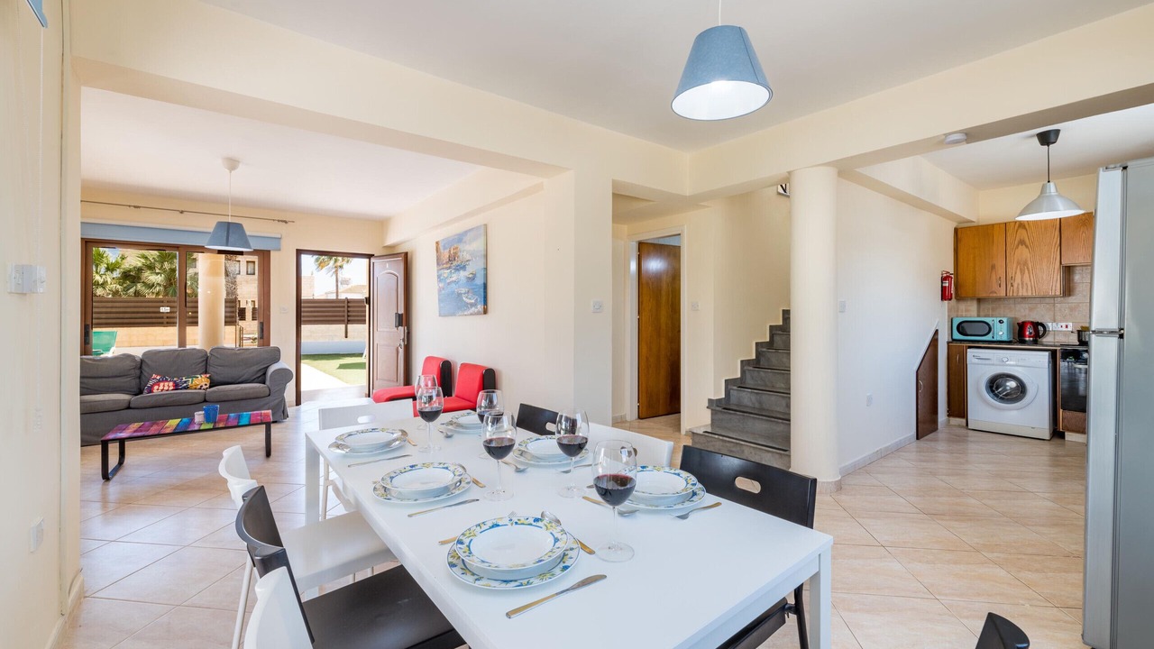 Photo of Livingroom in Ayia Thekla