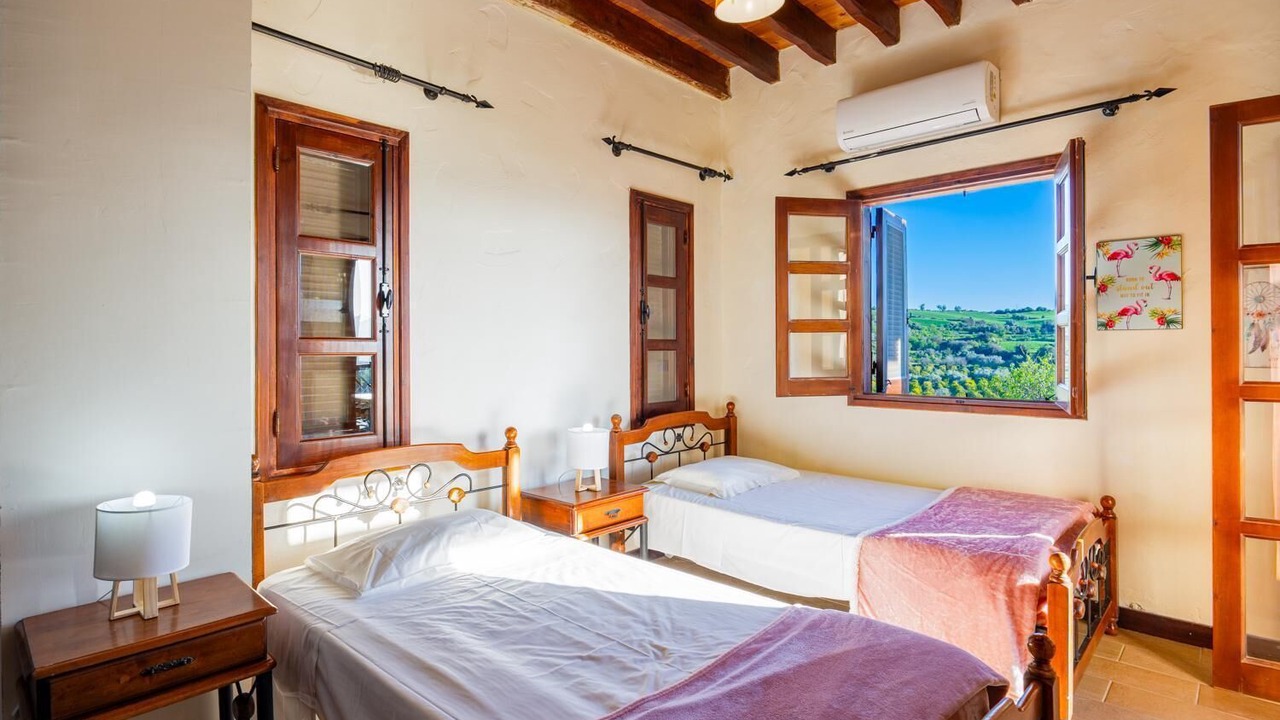 Photo of Bedroom in Peristerona