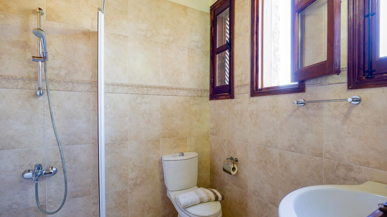 Photo of Bathroom in Peristerona