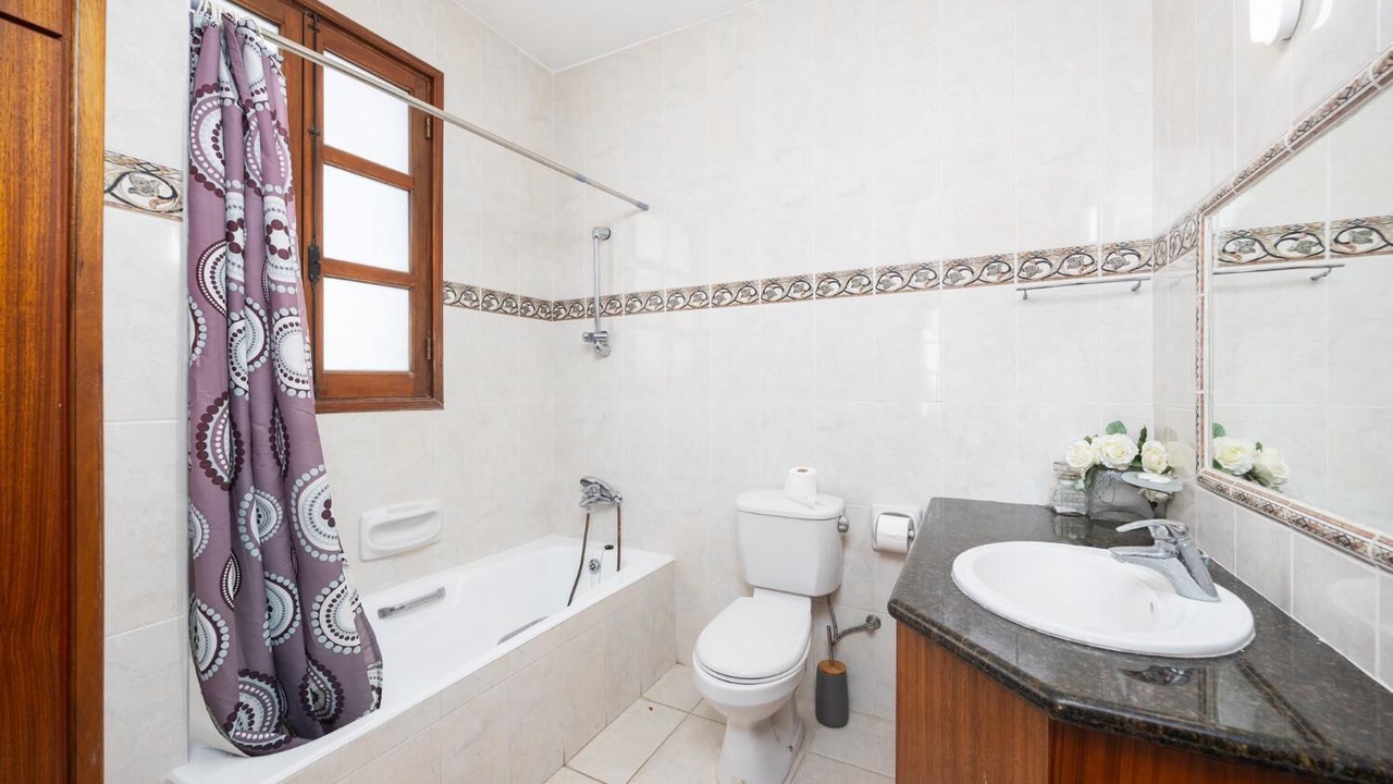 Photo of Bathroom in Peristerona