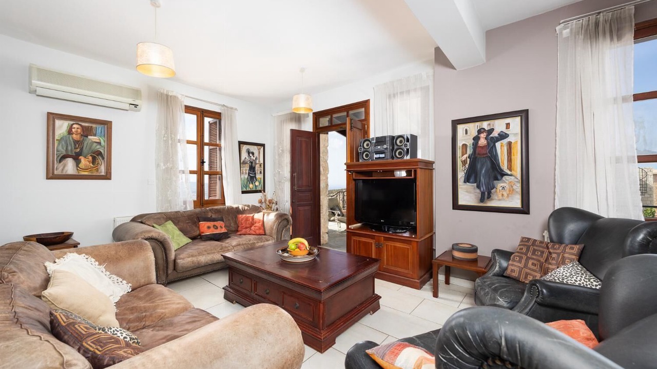 Photo of Livingroom in Peristerona