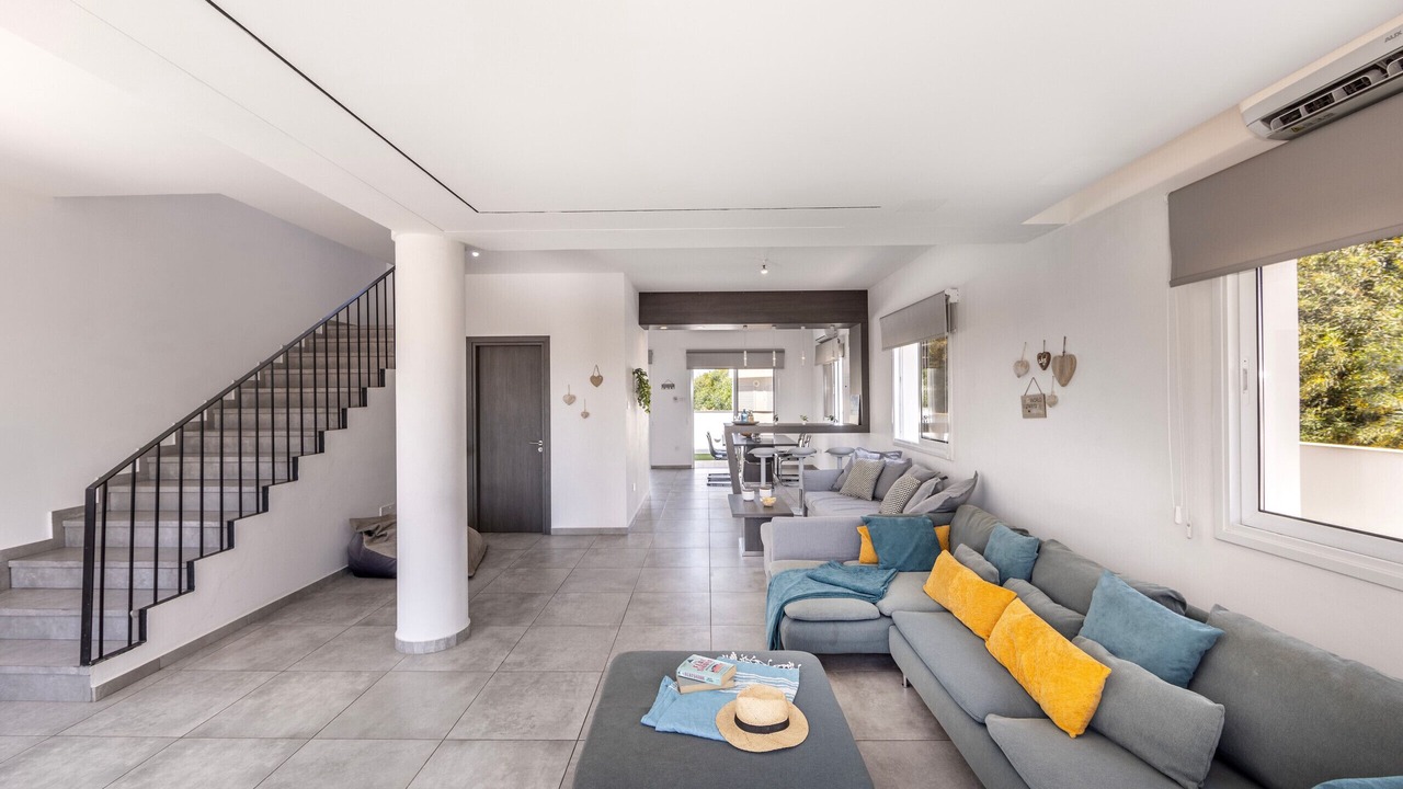 Photo of Livingroom in Ayia Napa