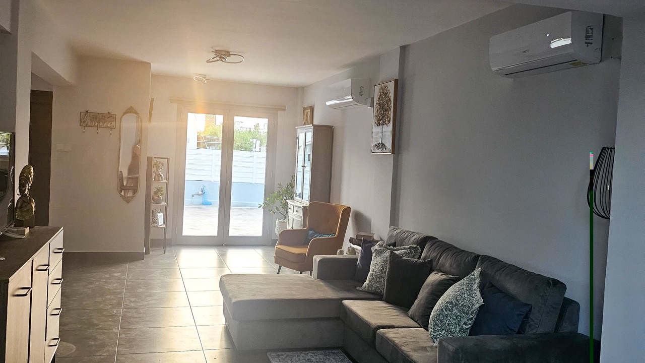 Photo of Livingroom in Larnaca