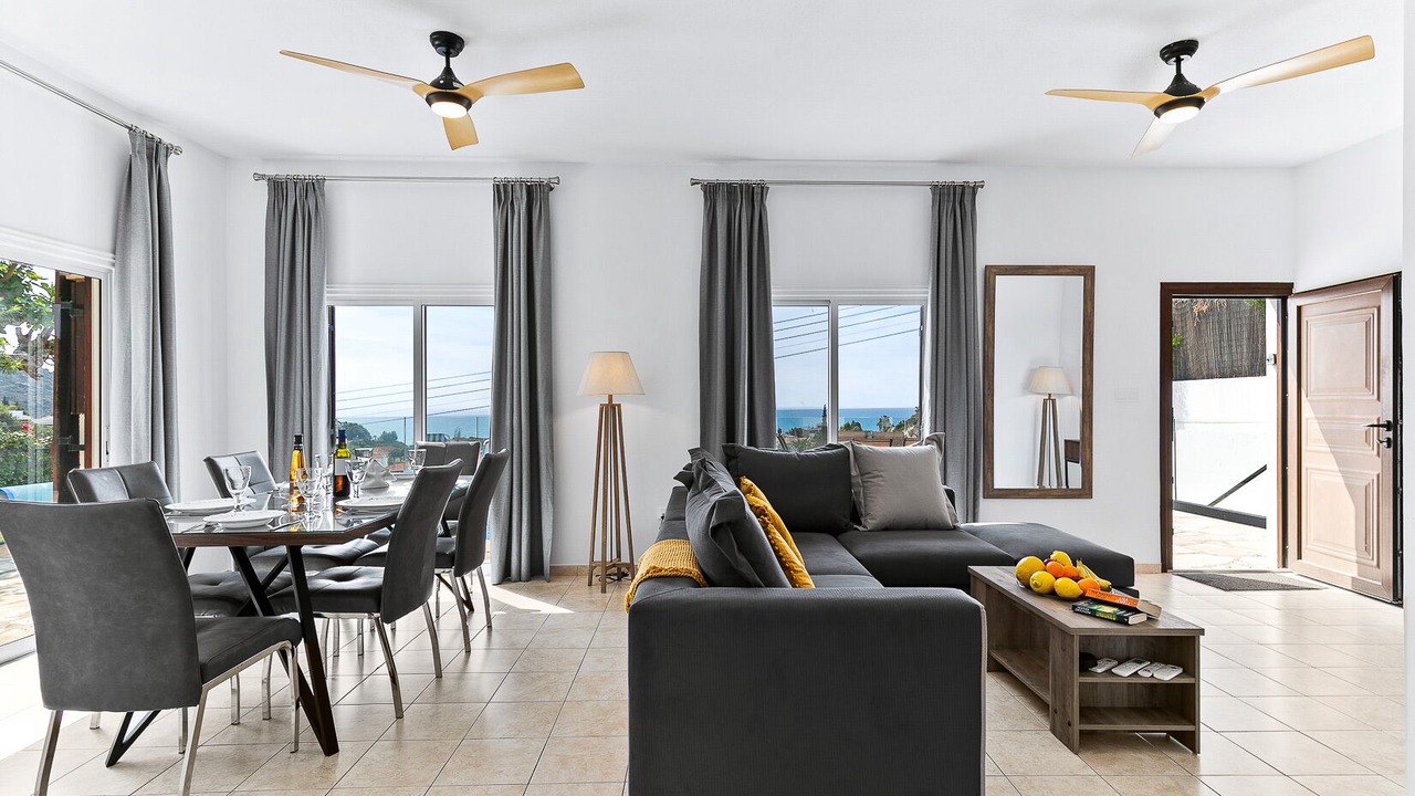 Photo of Livingroom in Pissouri