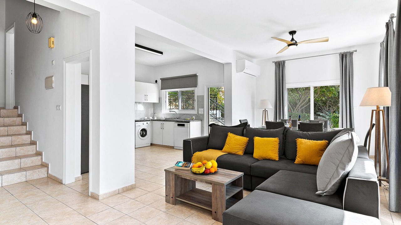 Photo of Livingroom in Pissouri