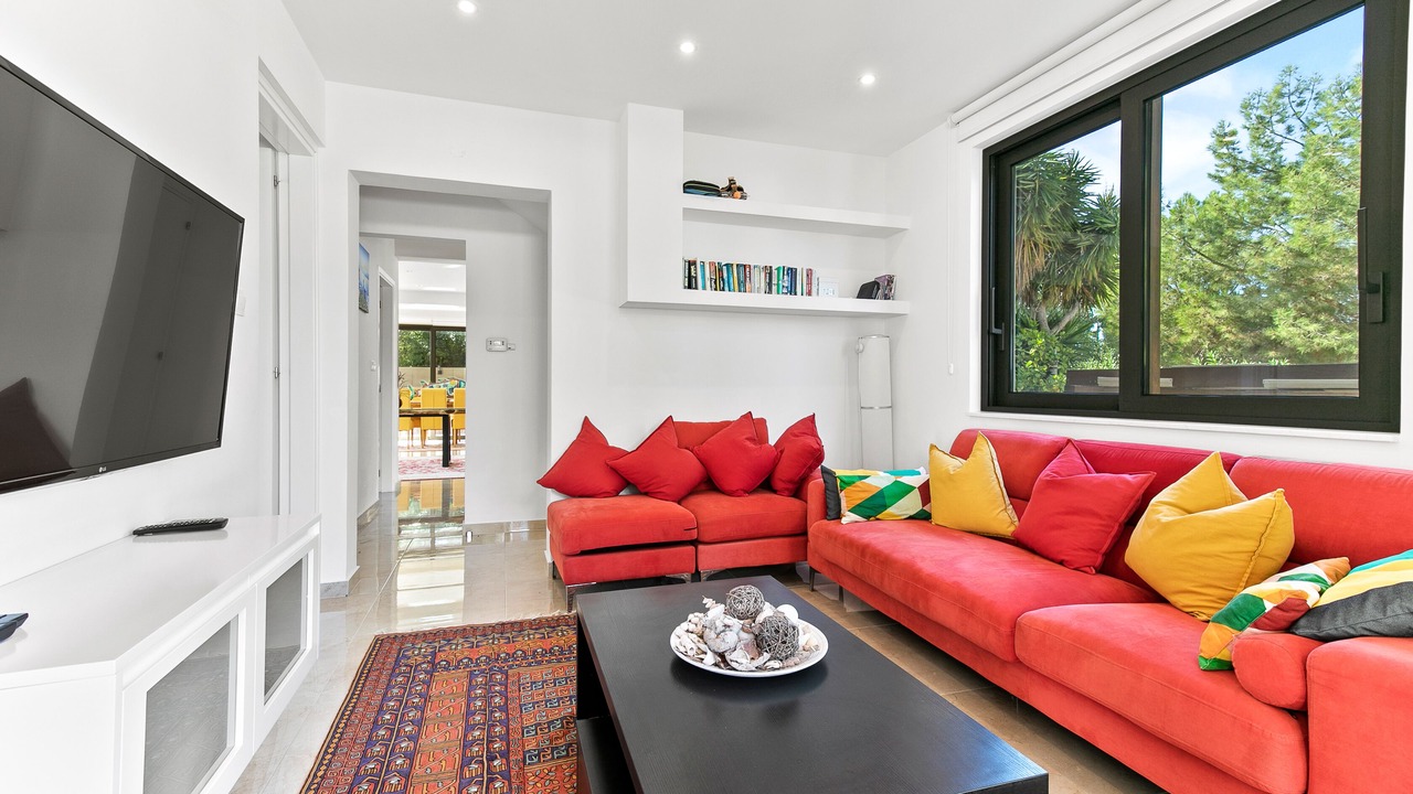 Photo of Livingroom in Aphrodite Hills