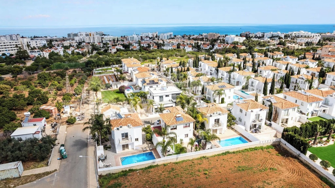 Photo of Outdoor in Pernera