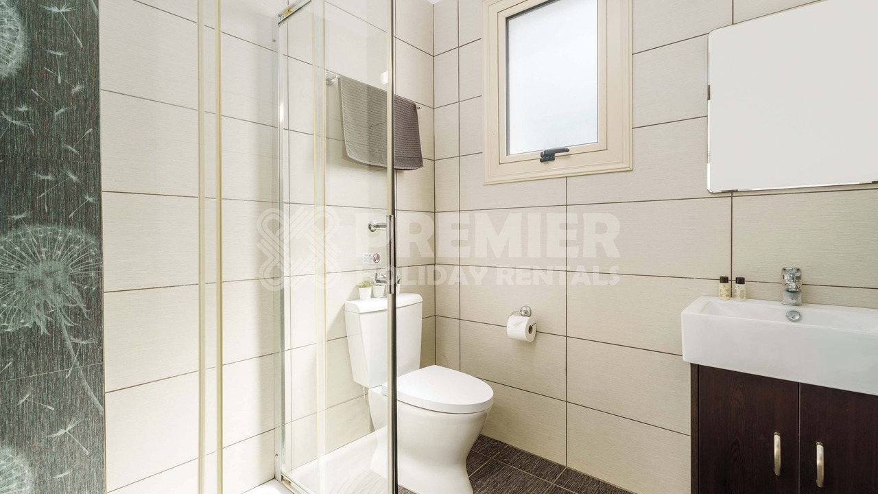 Photo of Bathroom in Pernera