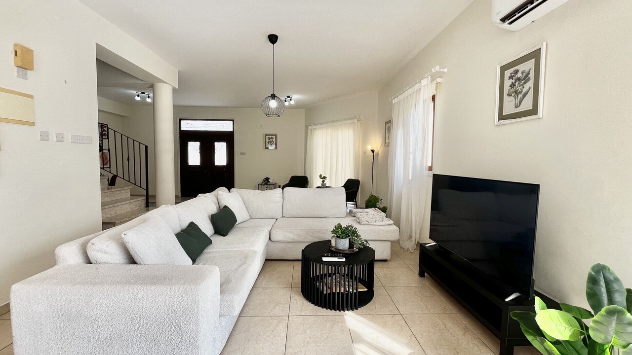 Photo of Livingroom in Oroklini